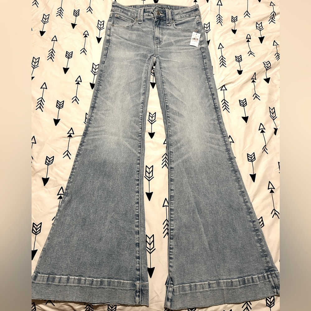 American Eagle flare jeans size 2 regular